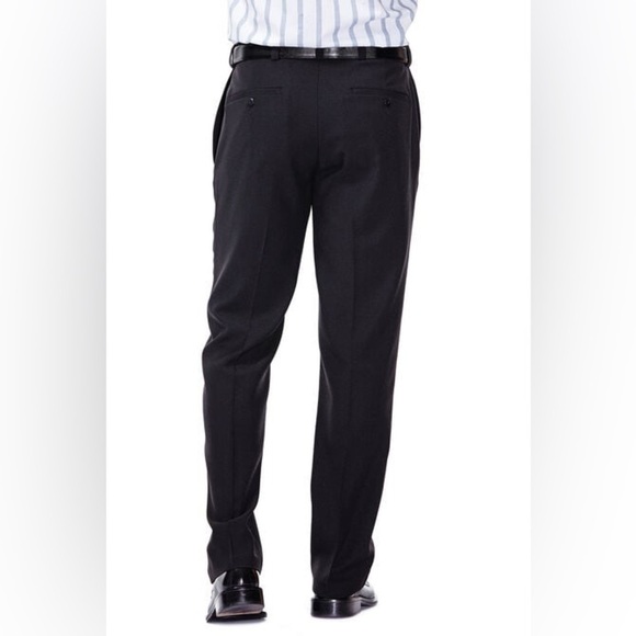 Haggar E-CLO Classic Fit Stretch Fabric Dress Pant - Picture 3 of 5